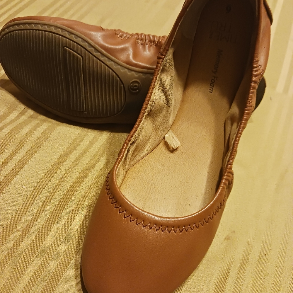 Time and Tru Tan Women's Flats